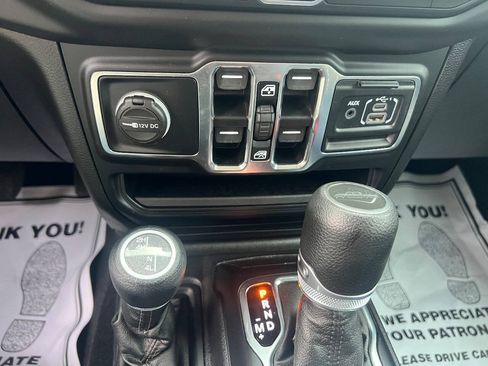 Used 2021 Jeep Gladiator Sport AWD/4WD image 26