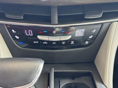 Used 2018 Cadillac CT6 Luxury image 22
