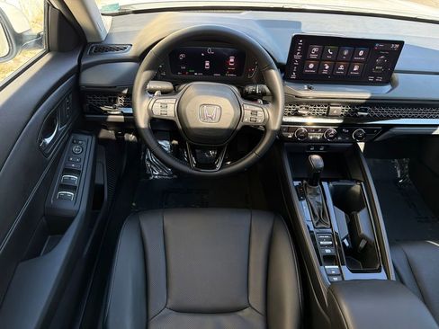 Used 2023 Honda Accord EX-L image 2