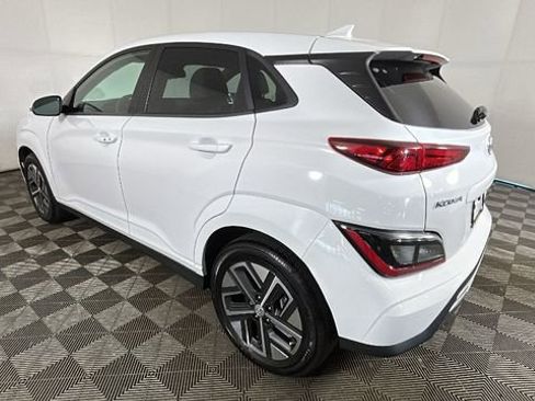 Used 2023 Hyundai Kona SE FWD image 5