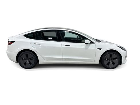 Certified 2023 Tesla Model 3 Standard Range RWD image 7