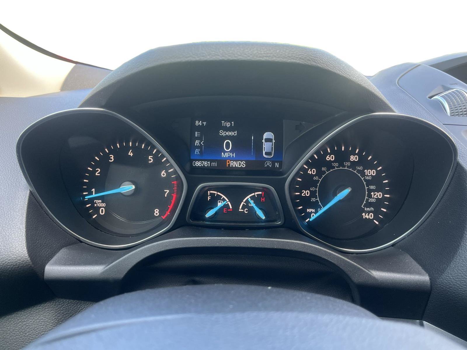 Used 2018 Ford Escape SE w/ Ford Safe & Smart Package FWD image 5