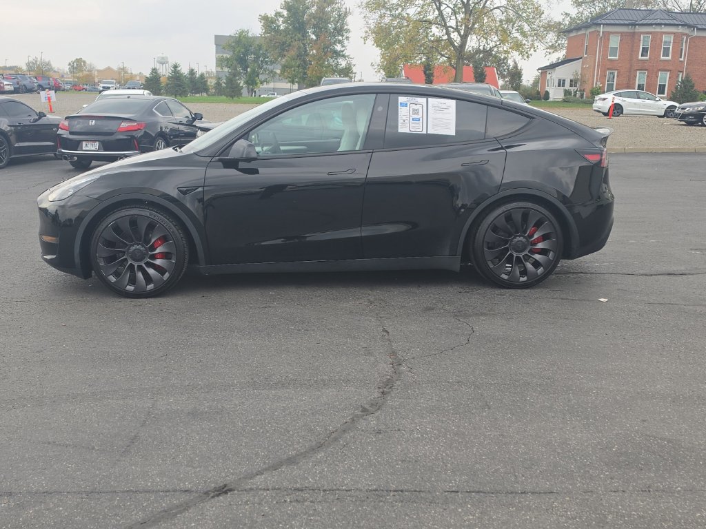 Used 2023 Tesla Model Y Performance AWD/4WD image 4