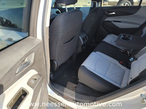 Used 2021 Chevrolet Equinox LS w/ LS Convenience Package image 13