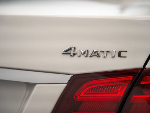Used 2016 Mercedes-Benz E 350 4MATIC Sedan image 9