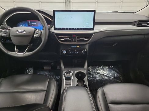Certified 2025 Ford Escape Platinum AWD/4WD image 14
