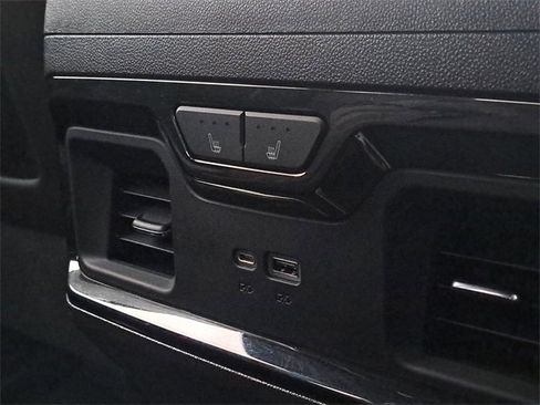 Used 2023 GMC Sierra 1500 AT4X w/ AT4X AEV Edition image 17