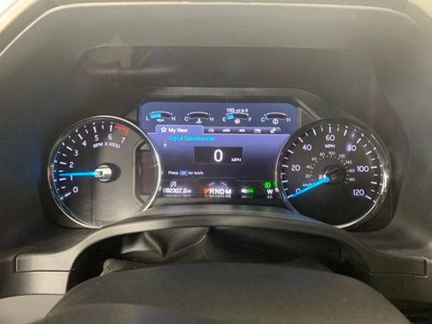 Used 2019 Ford Expedition Max XLT w/ Equipment Group 202A AWD/4WD image 24