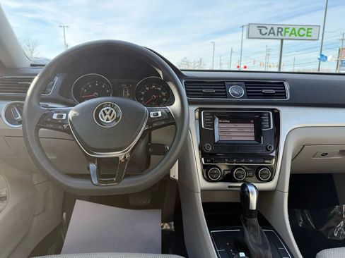Used 2017 Volkswagen Passat 1.8T S image 25
