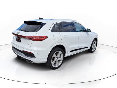 New 2025 Audi Q5 Premium Plus image 4