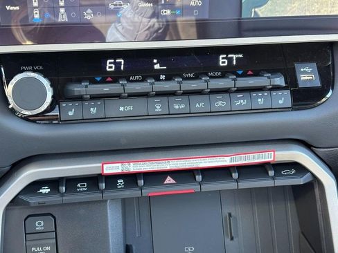 New 2026 Toyota Tundra Platinum AWD/4WD image 19