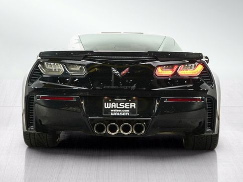 Used 2019 Chevrolet Corvette Z06 RWD image 4