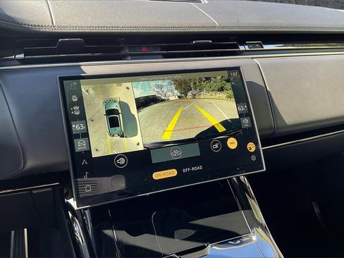 Used 2025 Land Rover Range Rover Sport Dynamic SE image 14