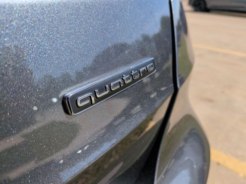 Used 2025 Audi Q3 2.0T Premium Plus w/ Premium Plus Package AWD/4WD image 39