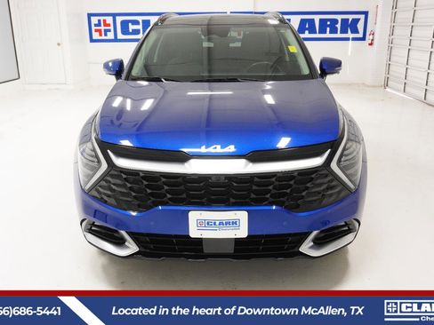 Used 2023 Kia Sportage SX image 2
