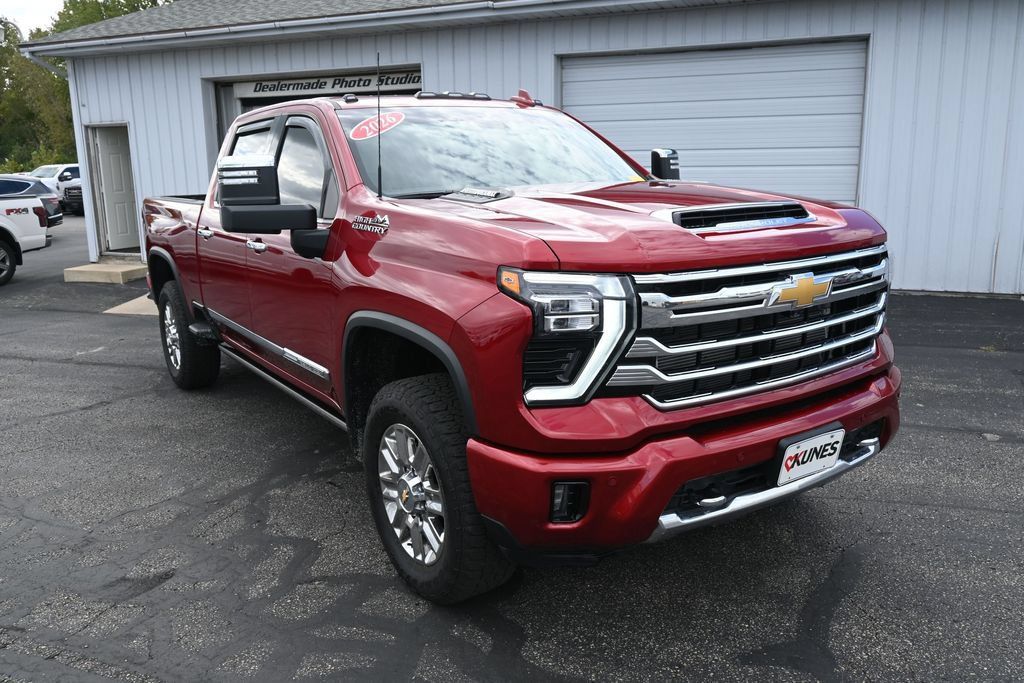 Used 2026 Chevrolet Silverado 3500 High Country w/ High Country Premium Package AWD/4WD image 7