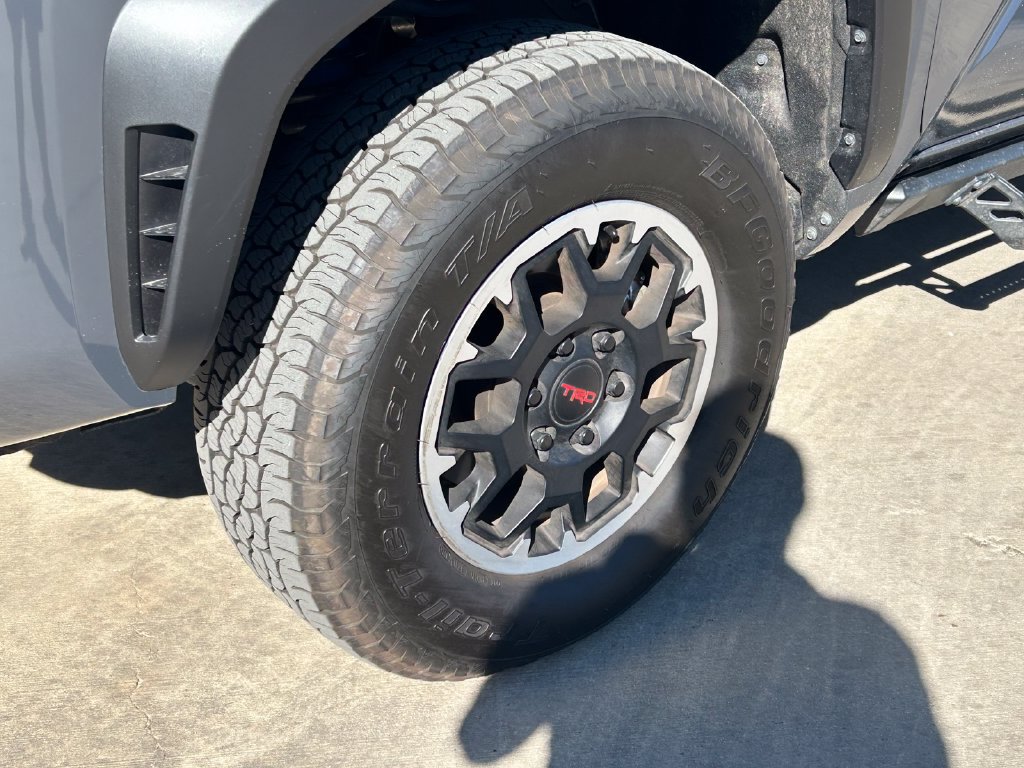 Certified 2026 Toyota Tacoma TRD Off-Road AWD/4WD image 9