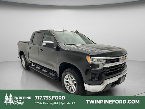 Used 2025 Chevrolet Silverado 1500 LT AWD/4WD image 1