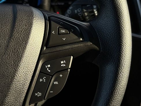 Used 2023 Ford Edge SE image 12