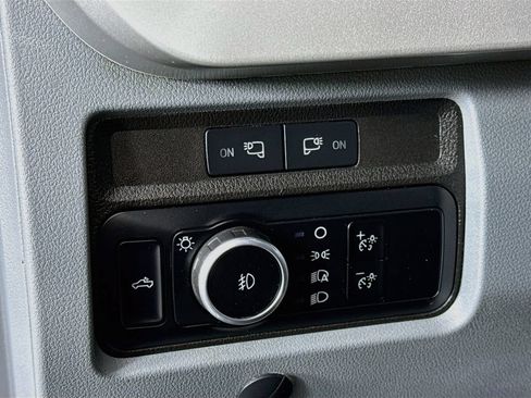 Used 2024 Ford F350 XLT w/ FX4 Off-Road Package AWD/4WD image 9