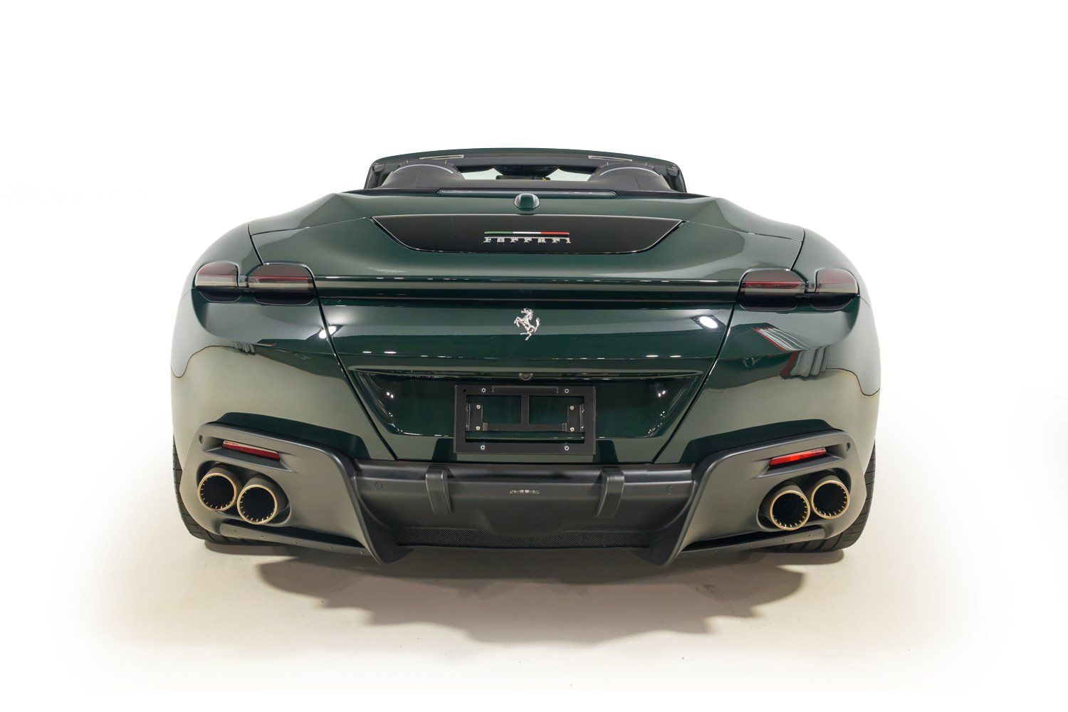 Used 2025 Ferrari Roma Spider RWD image 5