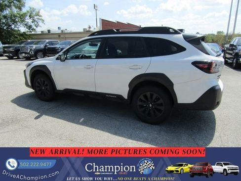 Used 2023 Subaru Outback Onyx Edition AWD/4WD image 6