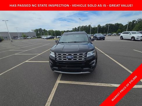 Used 2016 Ford Explorer XLT w/ Equipment Group 202A FWD image 3