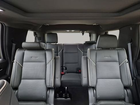 Certified 2024 Cadillac Escalade Sport w/ LPO, ONYX Package AWD/4WD image 44