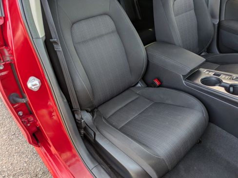 Used 2022 Honda Civic EX image 10