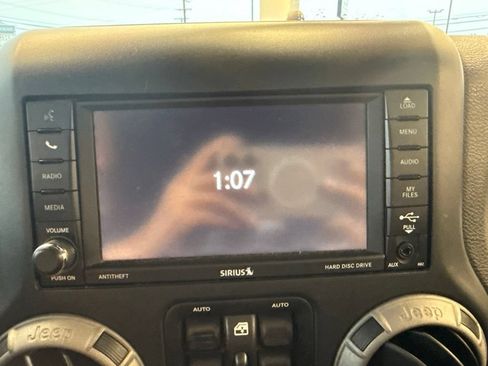 Used 2016 Jeep Wrangler Unlimited Sport w/ Quick Order Package 24S AWD/4WD image 17