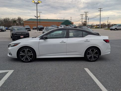 Used 2023 Nissan Sentra SR w/ Electronics Package image 6