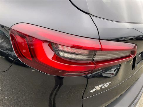 Used 2021 BMW X5 xDrive40i w/ Premium Package image 27