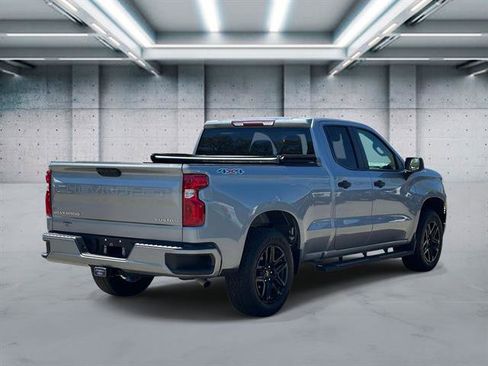 Used 2024 Chevrolet Silverado 1500 Custom w/ Turbomax Blackout Package AWD/4WD image 5