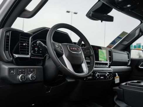 New 2026 GMC Sierra 1500 SLE AWD/4WD image 17