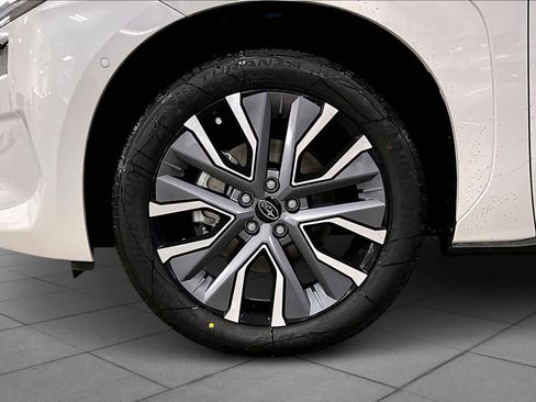 New 2026 Subaru Solterra image 11