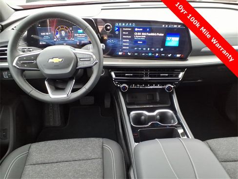 New 2026 Chevrolet Traverse LT w/ Driver Confidence Package image 12