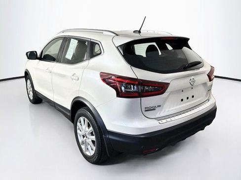 Used 2022 Nissan Rogue Sport SV AWD/4WD image 7
