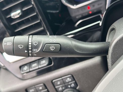 Certified 2022 Chevrolet Silverado 1500 High Country w/ High Country Premium Package image 18