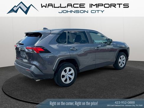 Used 2023 Toyota RAV4 LE FWD image 5