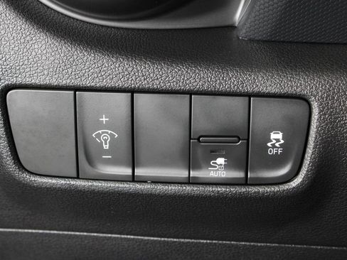 Certified 2023 Hyundai Kona SE image 22