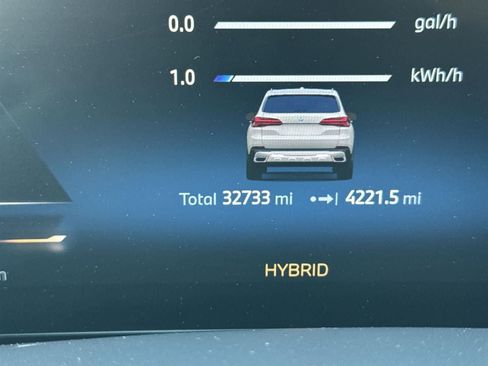 Used 2024 BMW X5 xDrive50e image 18