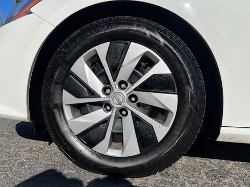 Used 2020 Nissan Altima 2.5 S image 9