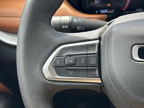 Certified 2025 Jeep Compass Limited w/ Elite Group AWD/4WD image 22