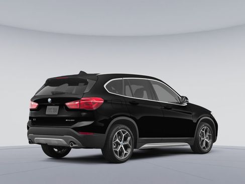 Used 2019 BMW X1 xDrive28i image 3