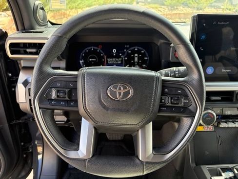 Used 2025 Toyota 4Runner TRD Off-Road Premium w/ Tow Technology Package AWD/4WD image 29