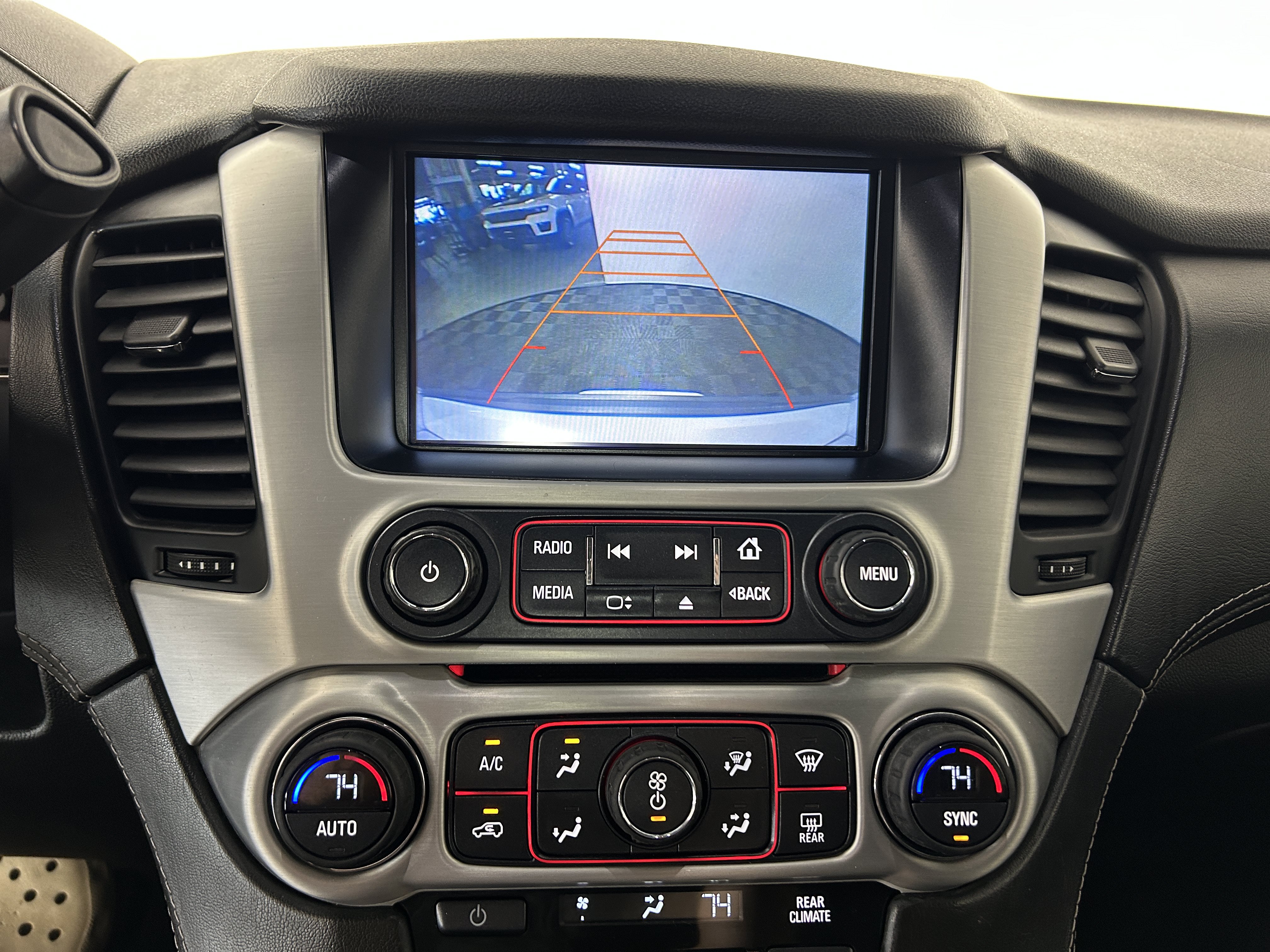 Used 2016 GMC Yukon SLE w/ Convenience Package AWD/4WD image 21