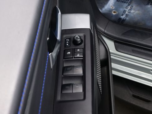 Used 2024 Toyota Sequoia Platinum image 10