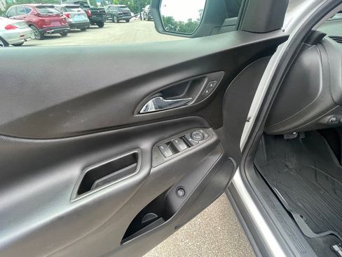 Used 2021 Chevrolet Equinox LT image 9