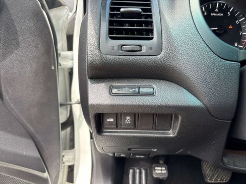 Used 2016 Nissan Altima 2.5 S w/ Power Driver Seat Package FWD image 18