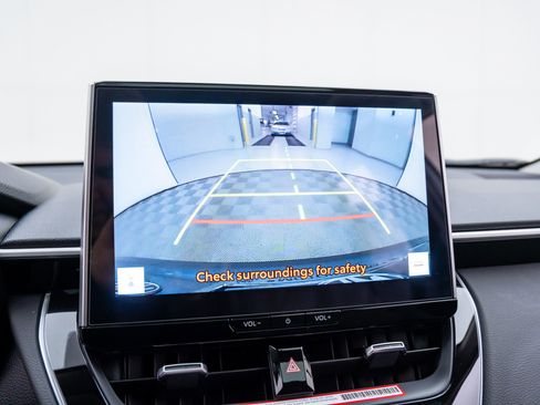 Used 2026 Toyota Corolla Cross XLE image 24